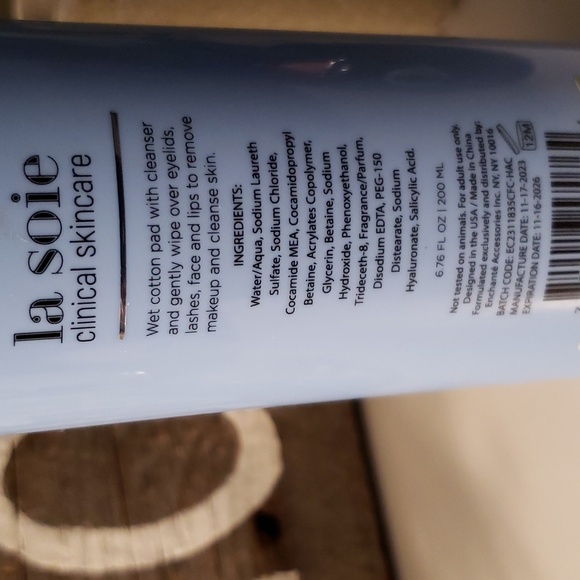 La Soie Take It Away Cream Cleanser. New - Picture 3 of 5